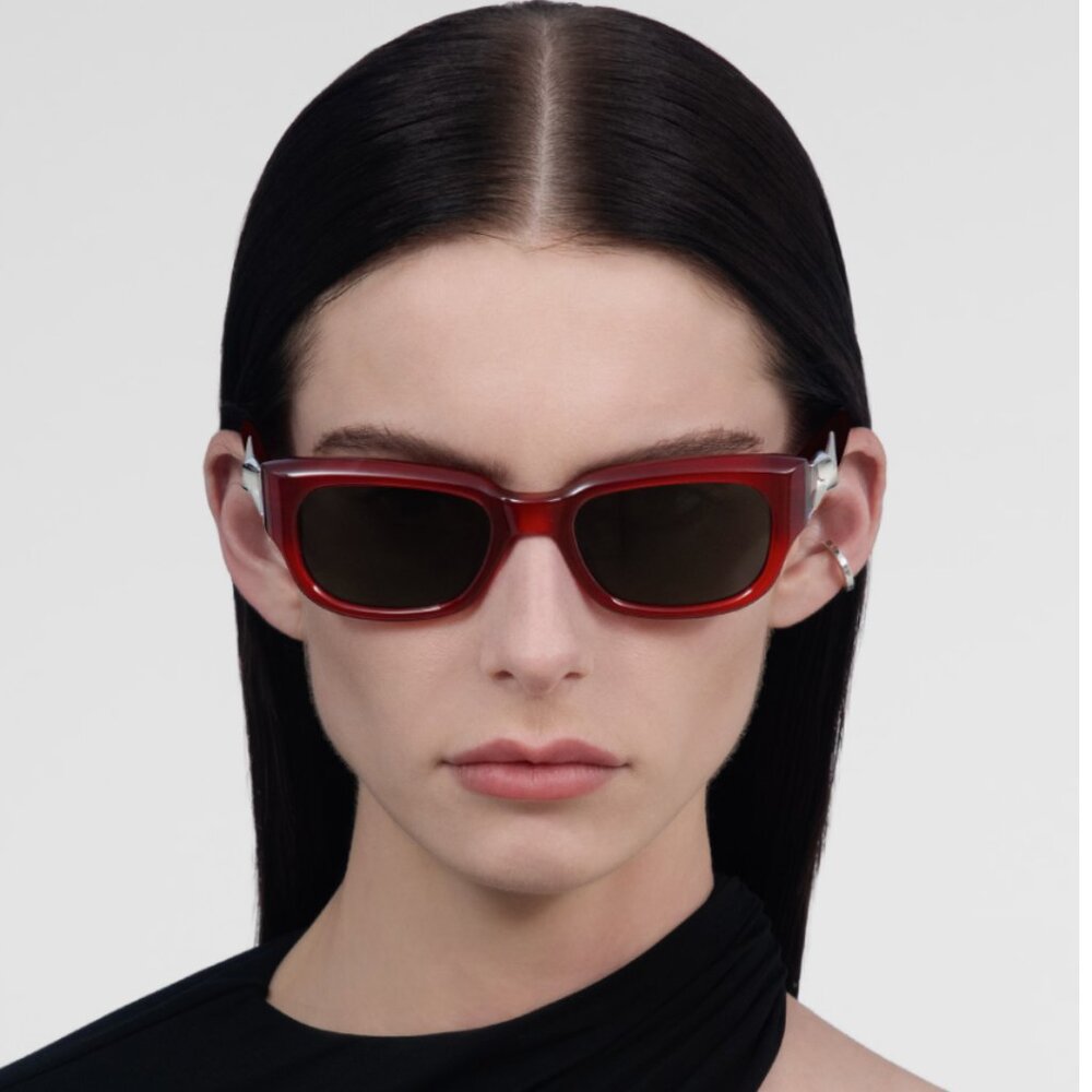 GENTLE MONSTER | Nine Part Piece RC5 Sunglasses - Red